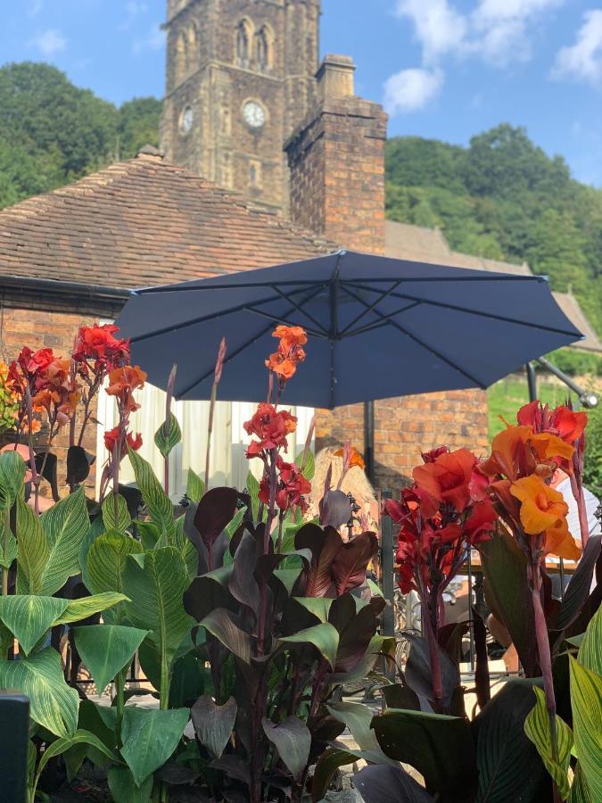 เดอะ ดรีทรี มาสเตอร์ส เฮาส์ Hotel Coalbrookdale ภายนอก รูปภาพ